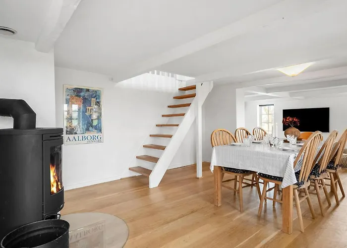 Holiday home Cozy In With Wifi *